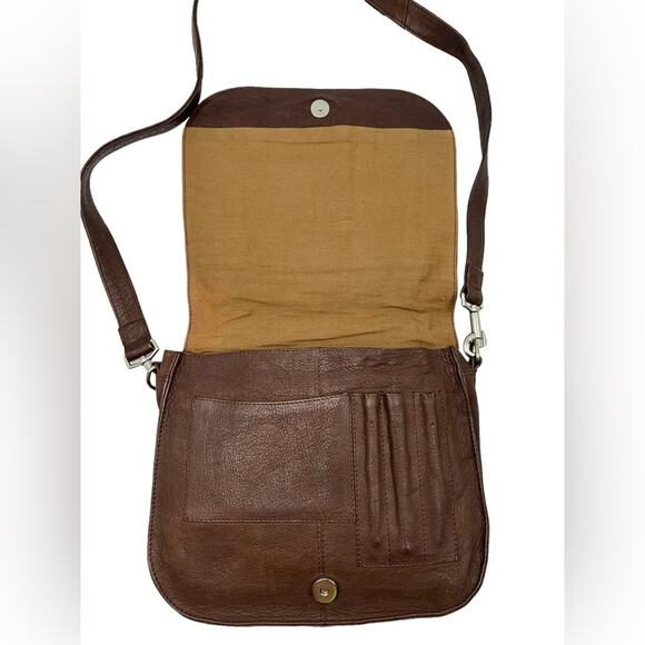 Kenneth Cole Boho Vintage 90s Y2K Boho Aged Leather Crossbody Flap Saddle Bag - Picture 13 of 16